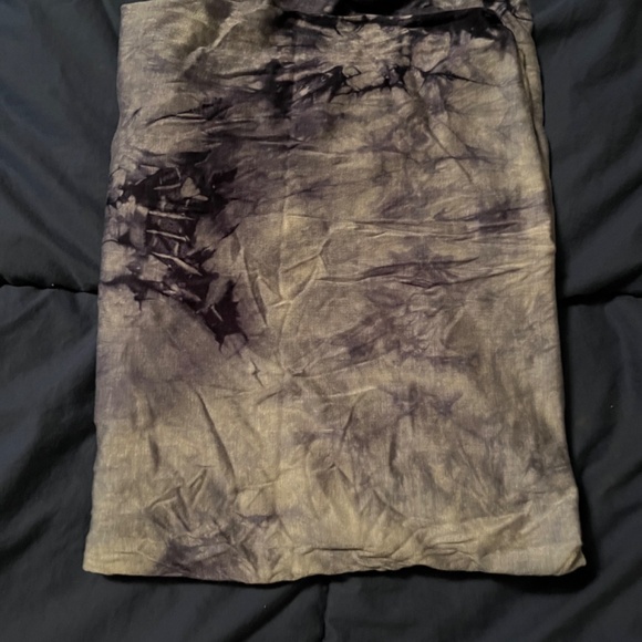 Blue & white NWOT Stretchy infinity scarf - Picture 3 of 9